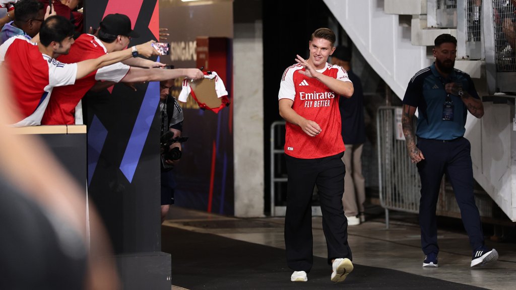 Viktor Gyökeres Oficializado no Arsenal Numa Transferência Recorde para o Sporting