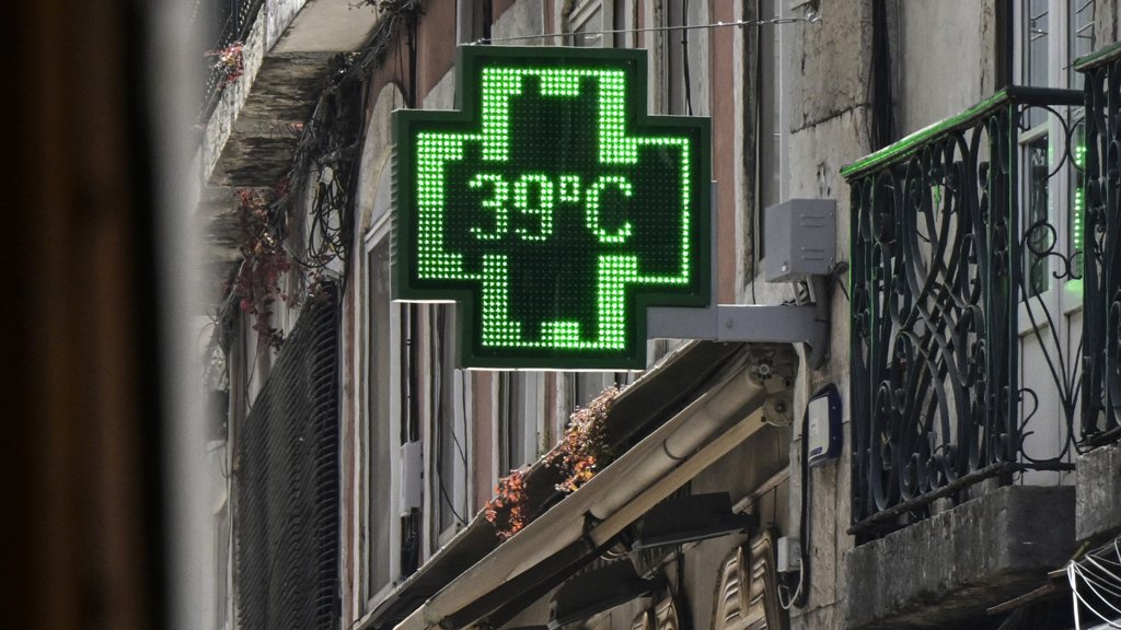 Portugal em Alerta Devido a Onda de Calor e Excesso de Mortalidade