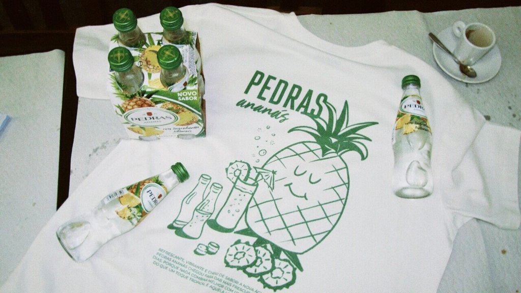 Colaboração entre Pedras Sabores e Gandaia resulta em t-shirt de edição limitada