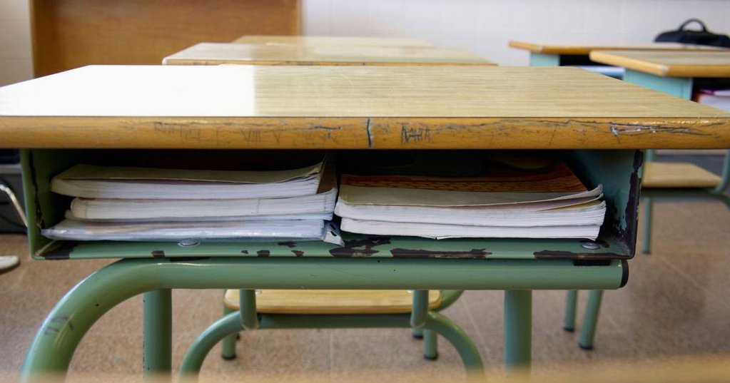 Programa MEGA inicia emissão de vales para manuais escolares gratuitos
