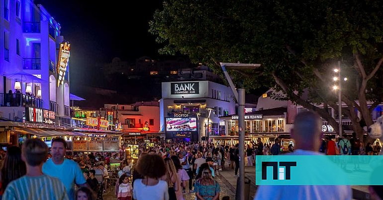 Albufeira Restringe Venda Noturna de Álcool para Consumo na Rua