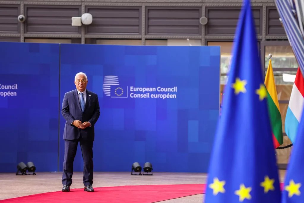 Cimeira EUA-Rússia sobre a Ucrânia marginaliza a União Europeia, que procura voz unificada