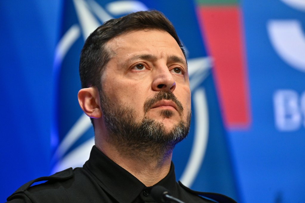 Zelensky Recua em Lei Anticorrupção Após Protestos e Pressão da UE